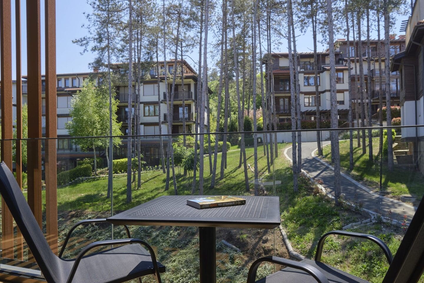 FAM_Balcony_1.jpg