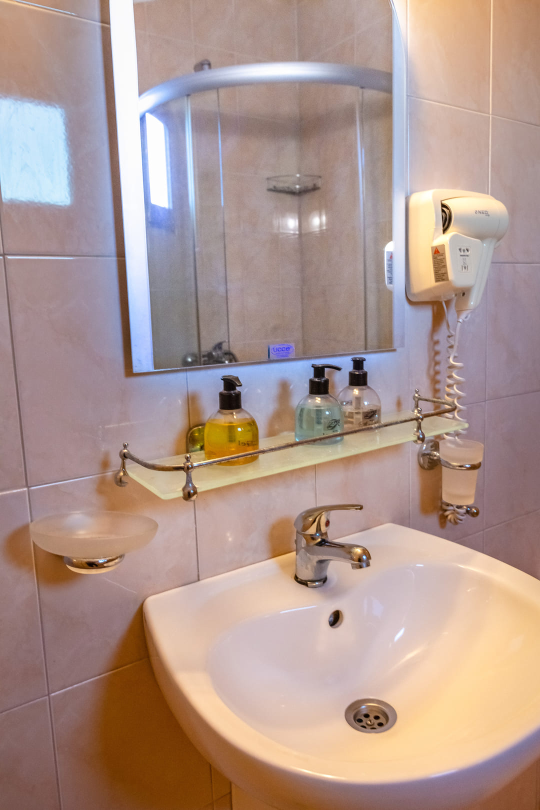 DB_SV_Bathroom.jpg