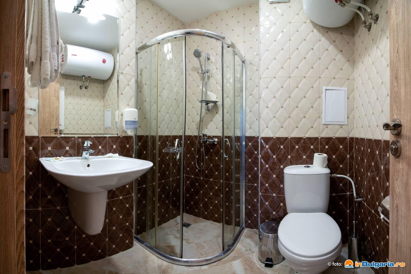APP_Bathroom.jpg