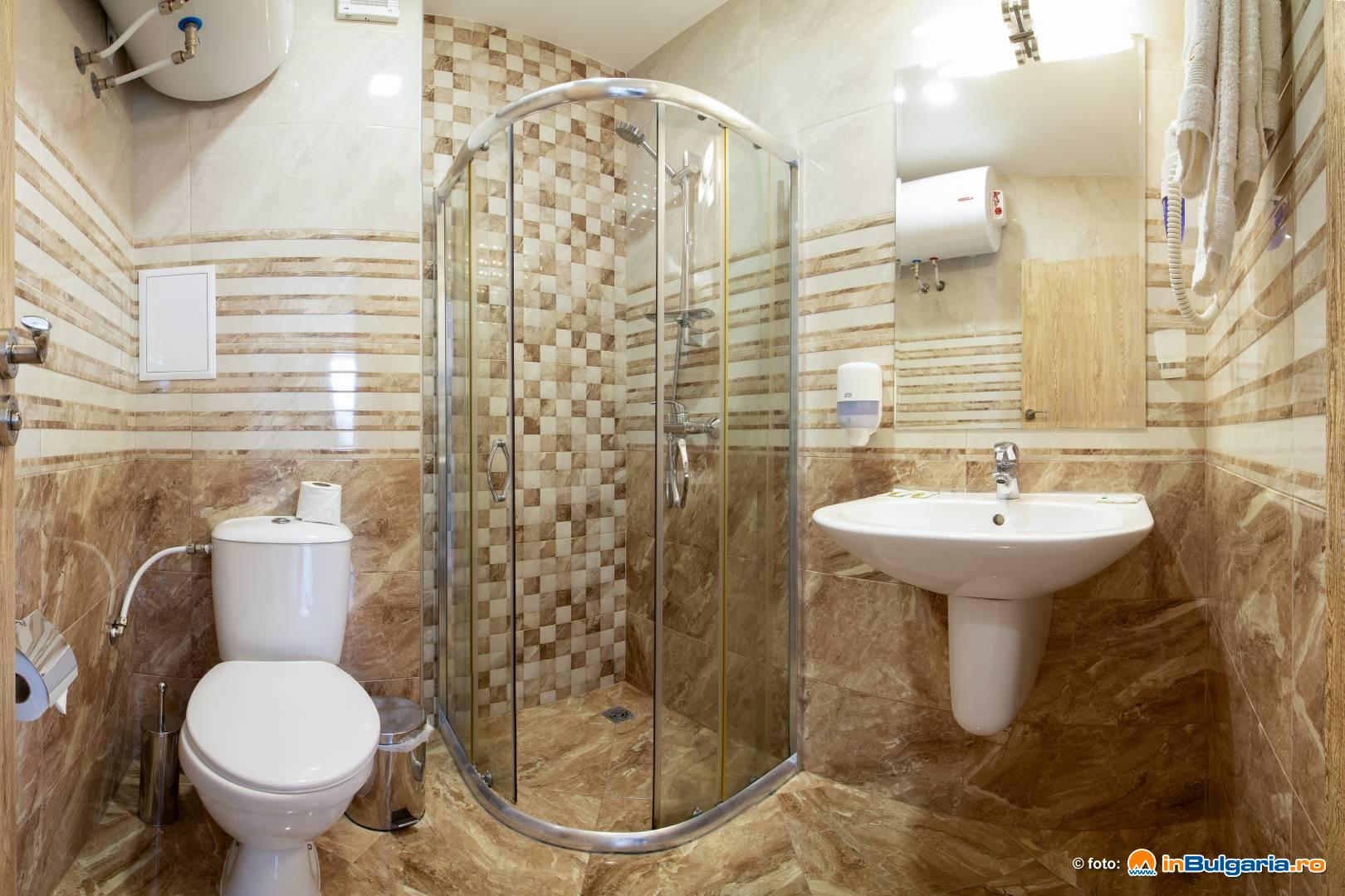TRP_Bathroom_1.jpg