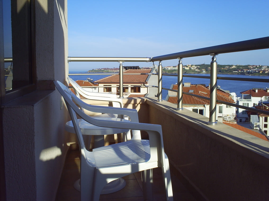 App_2_Bed_Balcony.jpg
