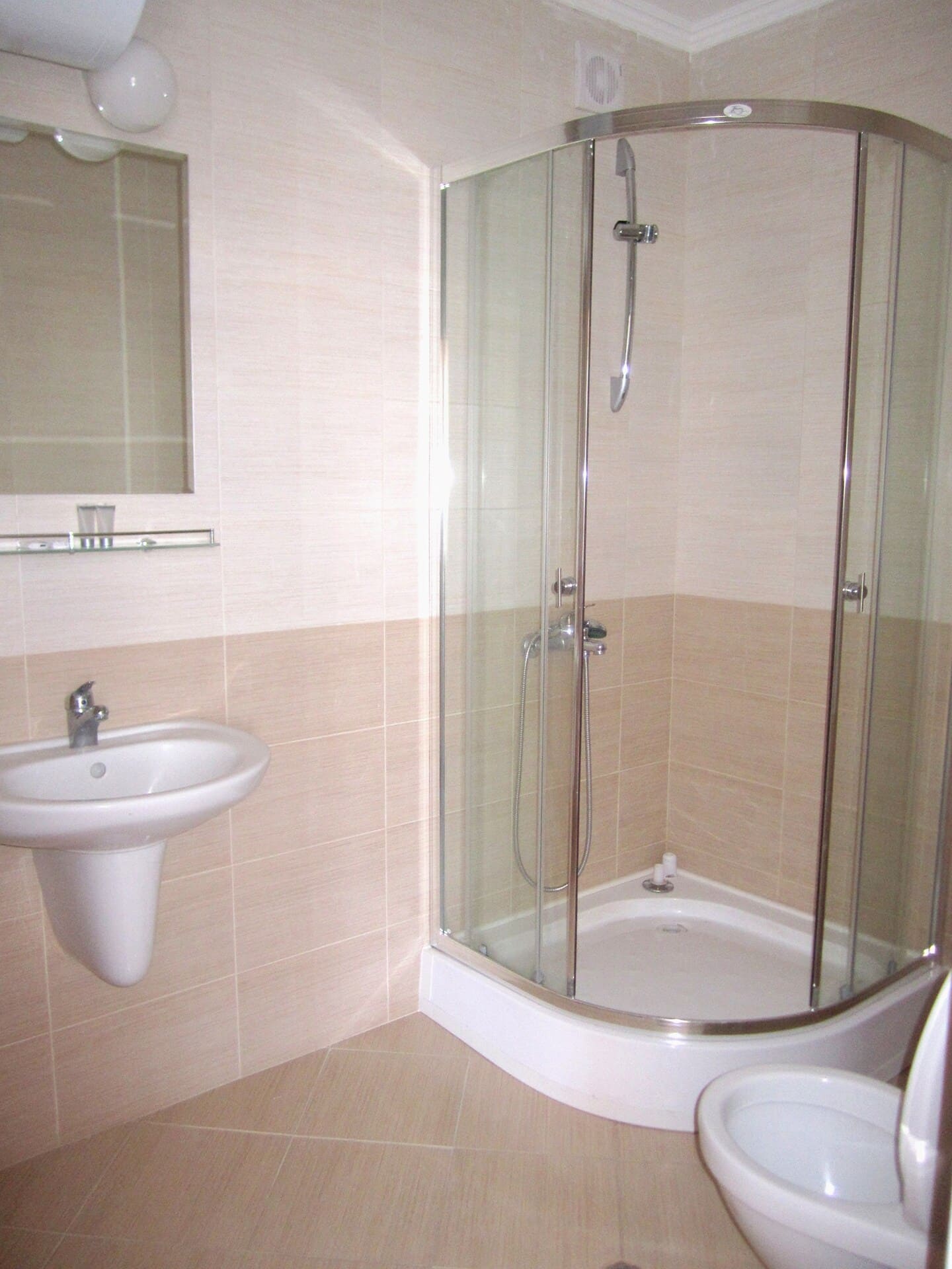 App_Bathroom.jpg