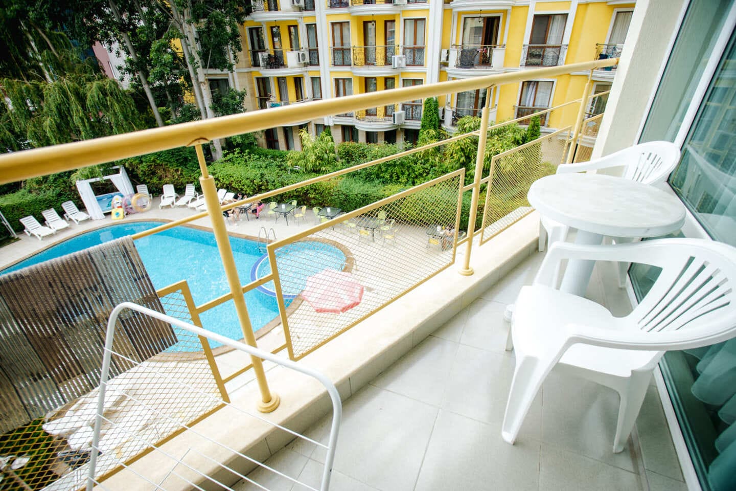 App_Balcony_2.jpg