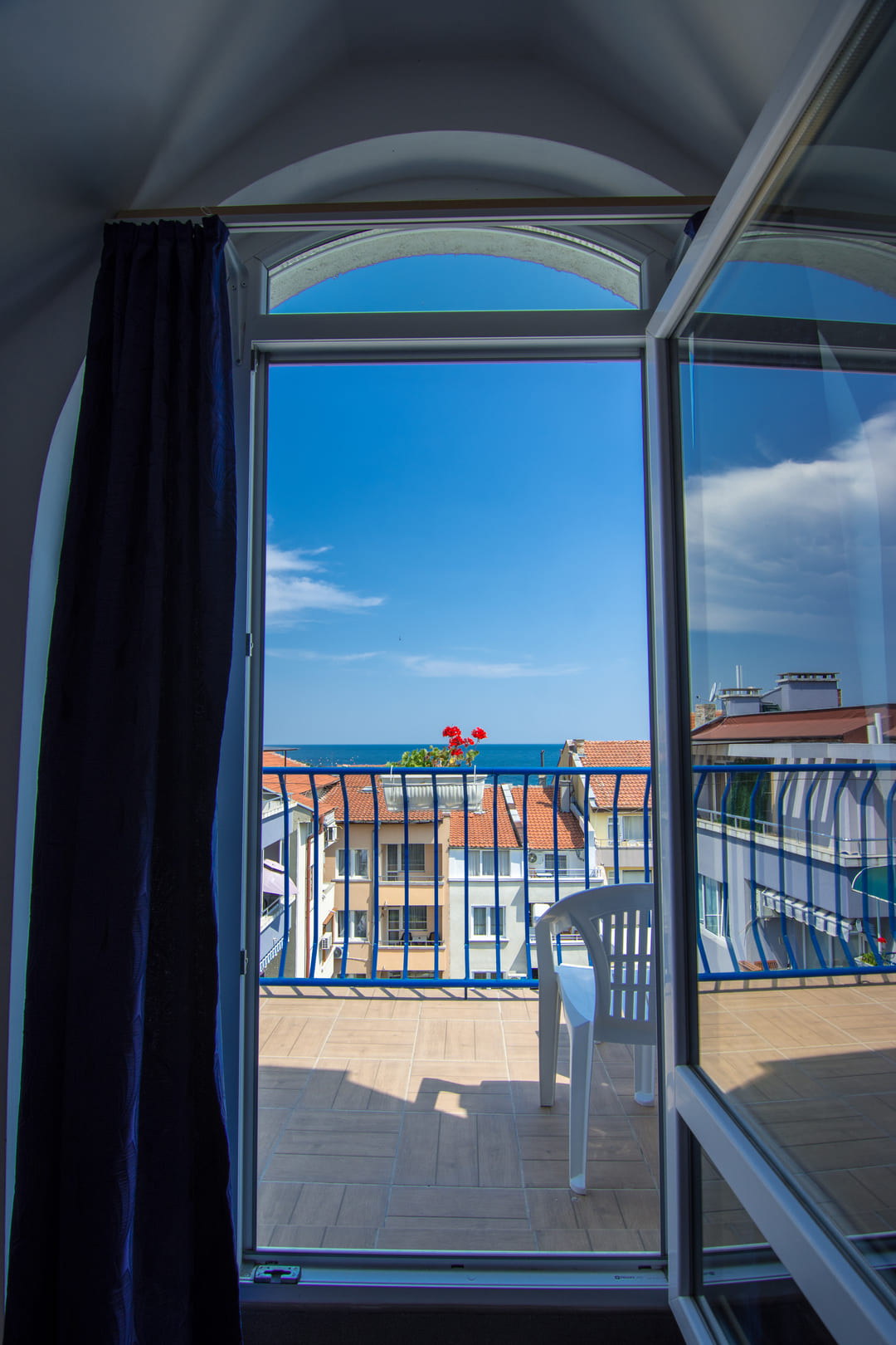 DBL_Balcony.jpg
