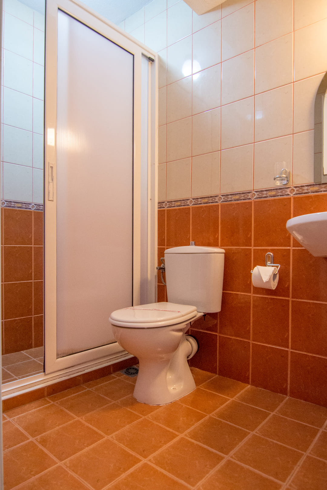 DBL_Bathroom_1.jpg