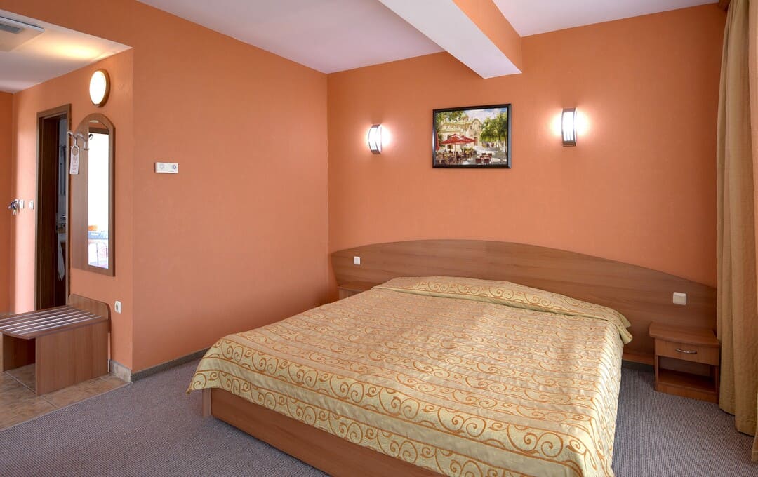 App_1_Bed_2.jpg