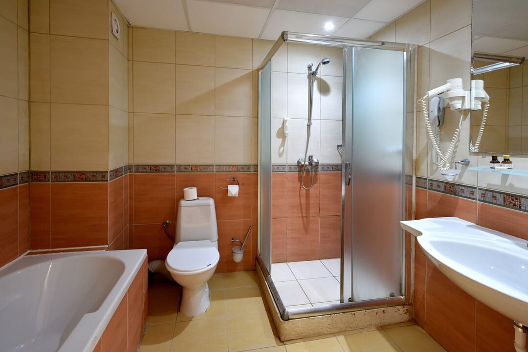 Bathroom_Estreya_Residence_1.jpg