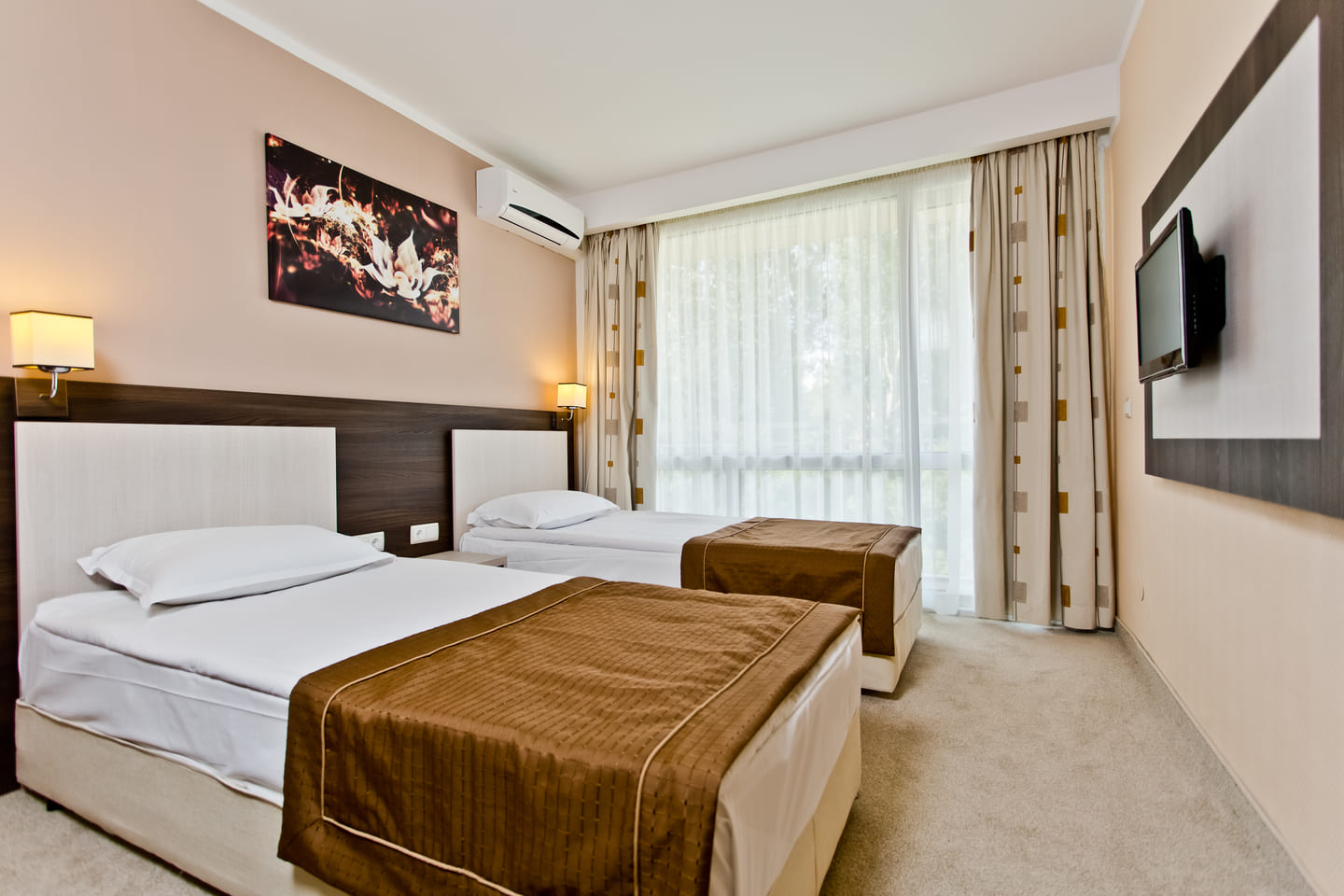 FAM_Suite_1.jpg