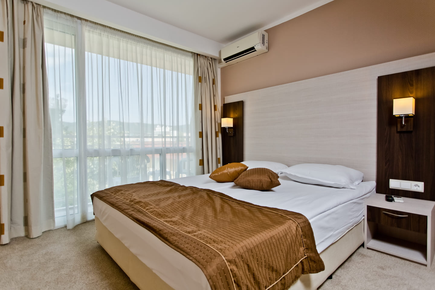 FAM_Suite_3.jpg