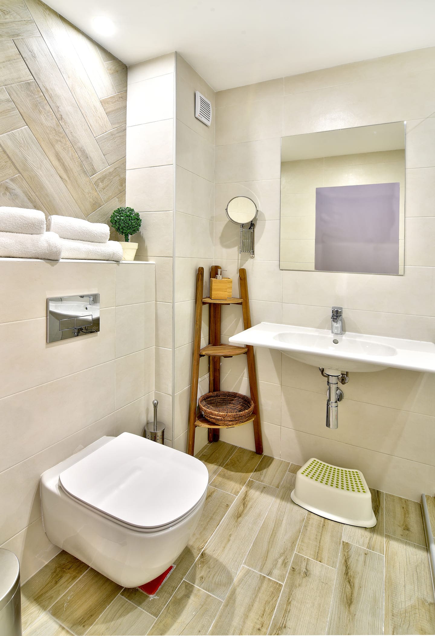 FAM_Bathroom_1.jpg