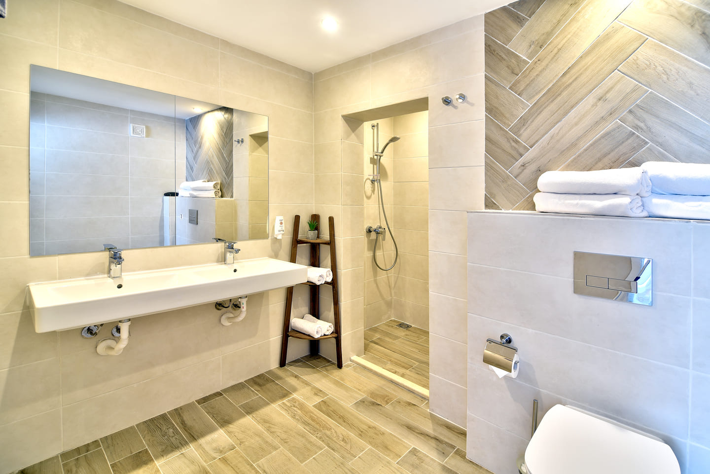 FAM_Bathroom.jpg