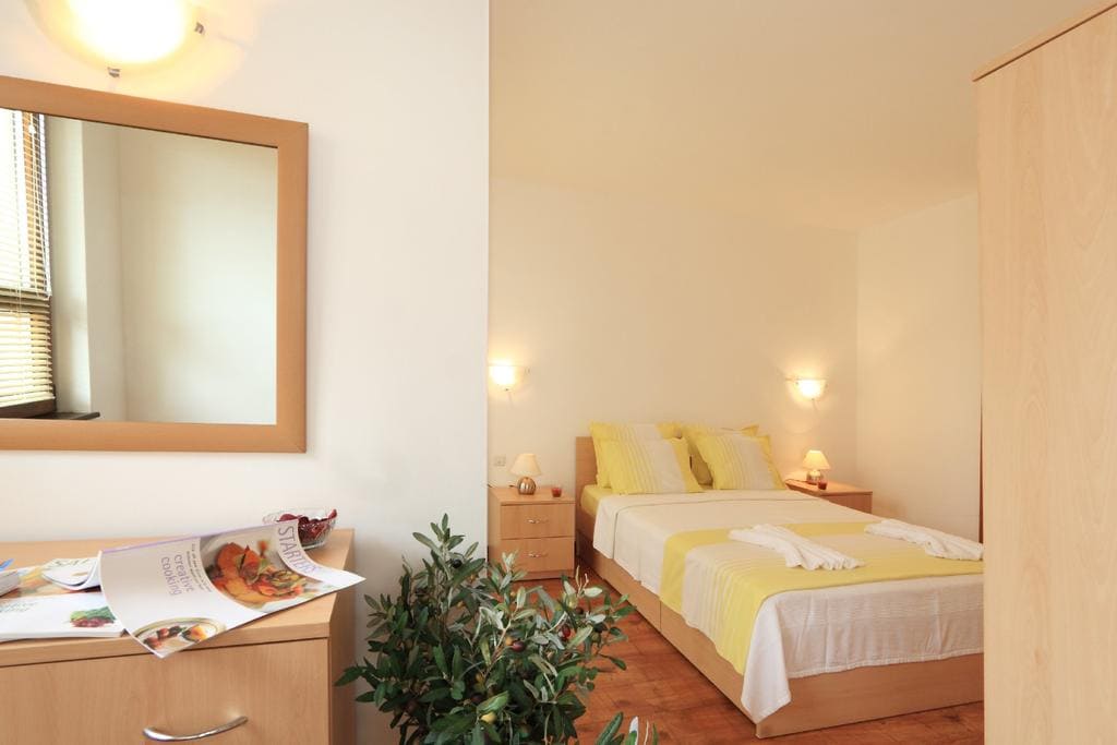 Two_Bed_4.jpg