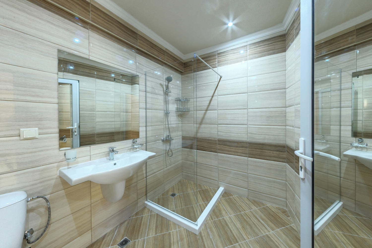 Bathroom_2.jpg
