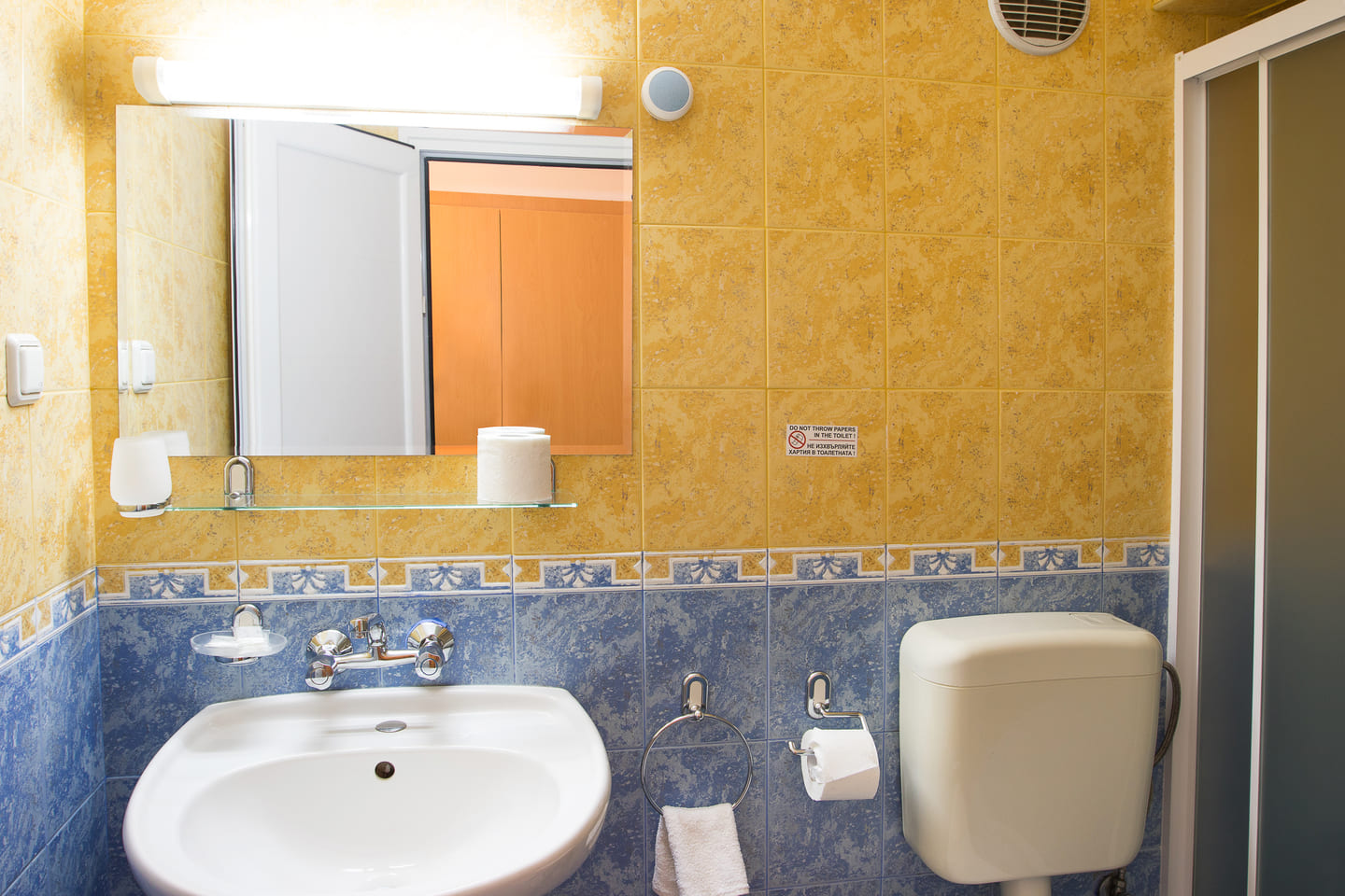 DBL_Bathroom_1.jpg