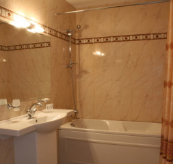 05.jpg