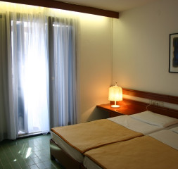 08.JPG