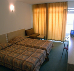08.jpg