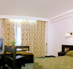 08.jpg