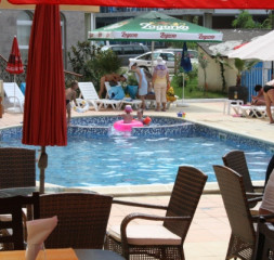 09.JPG