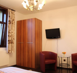 09.jpg