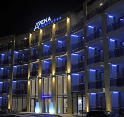 0Hotel_Exterior_1_2.jpg