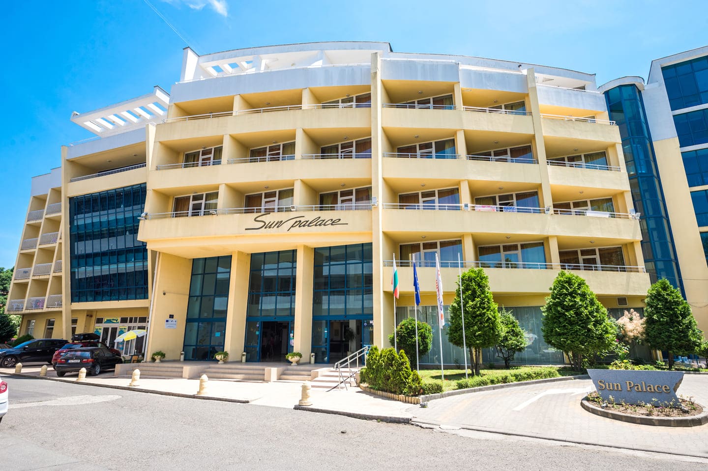 Sun Palace ****