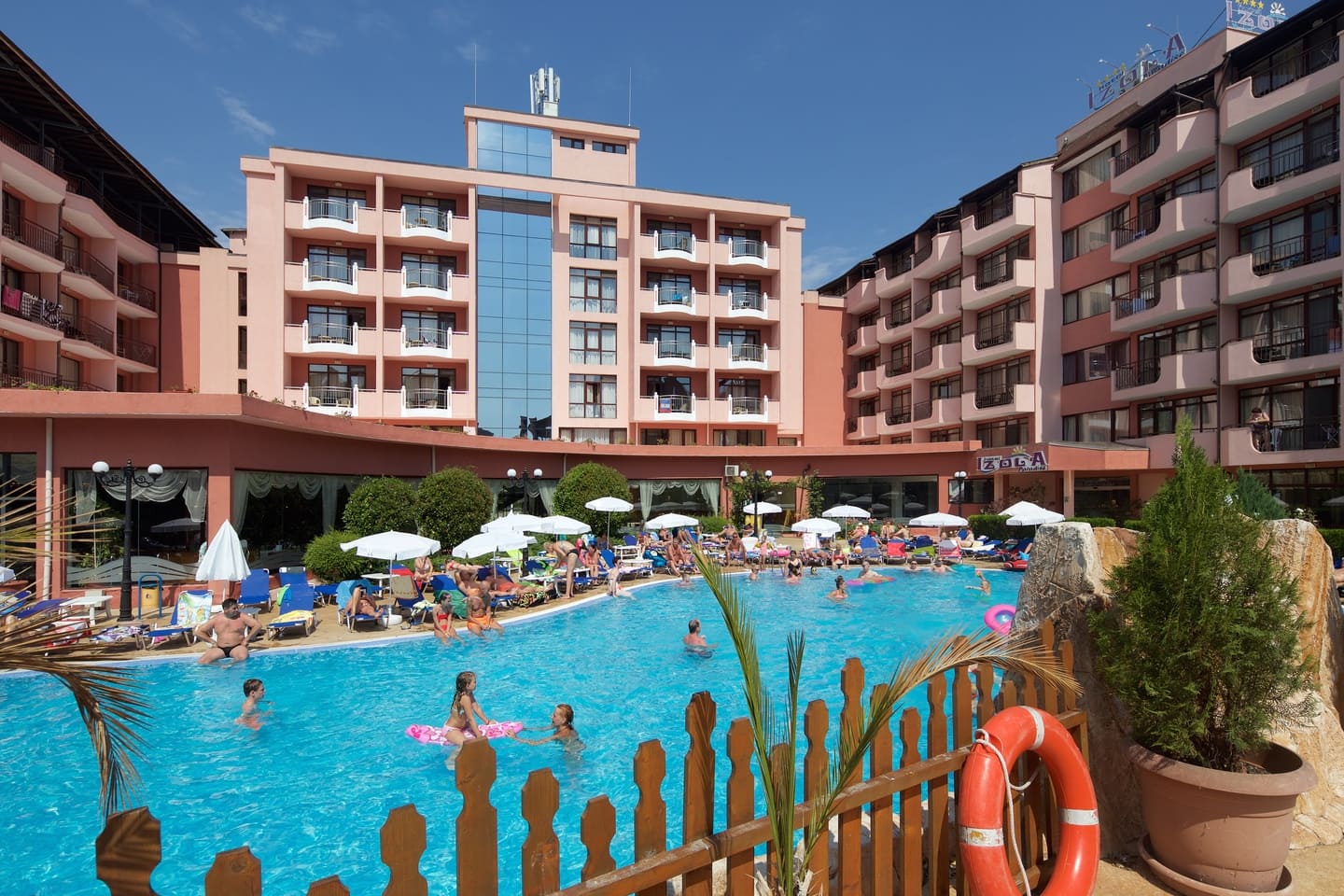 Izola Paradise ****