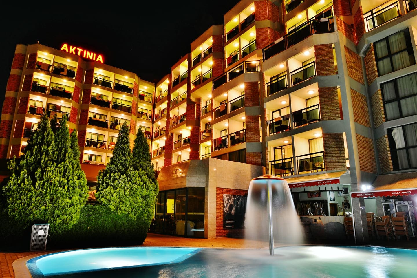 Aktinia ***