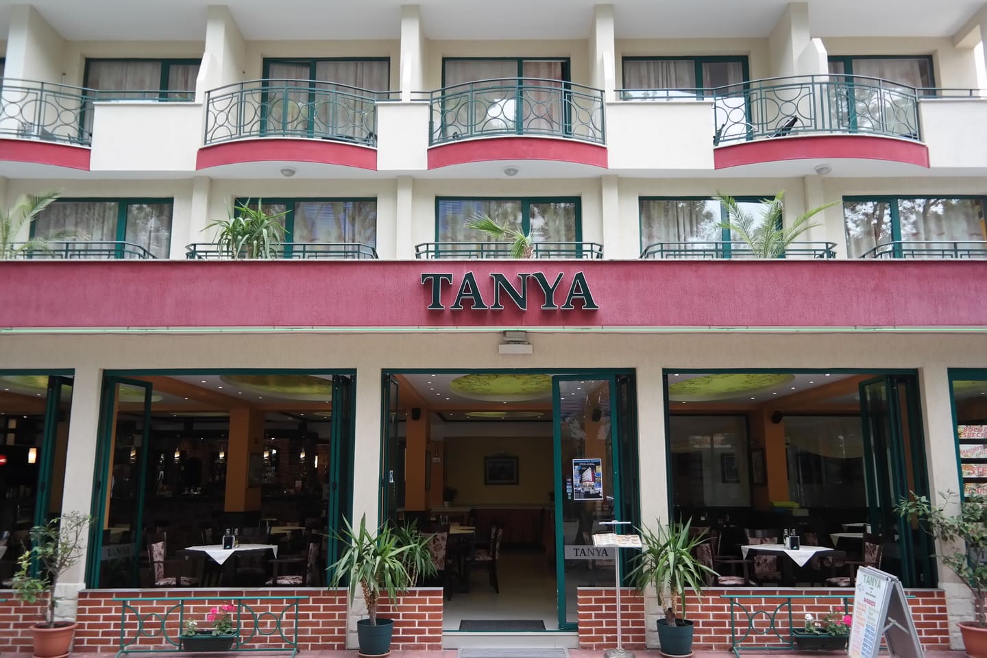 Tanya ***