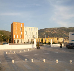 16345374.jpg