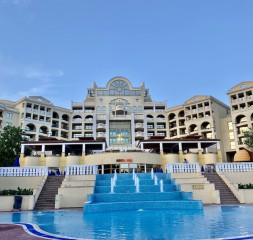 1Hotel_Exterior.jpeg
