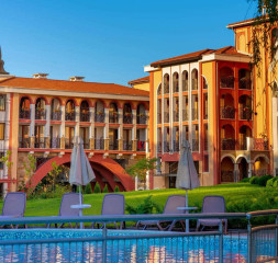 1Hotel_Exterior_3.jpg