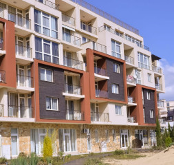 1Hotel_Exterior_4.jpg