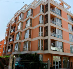 1Hotel_Exterior_6_2.jpg