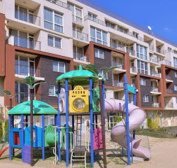 1Hotel_Exterior_7.jpg