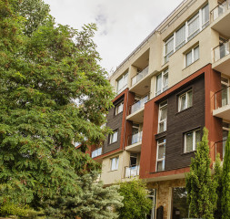 1Hotel_Exterior_8.jpg