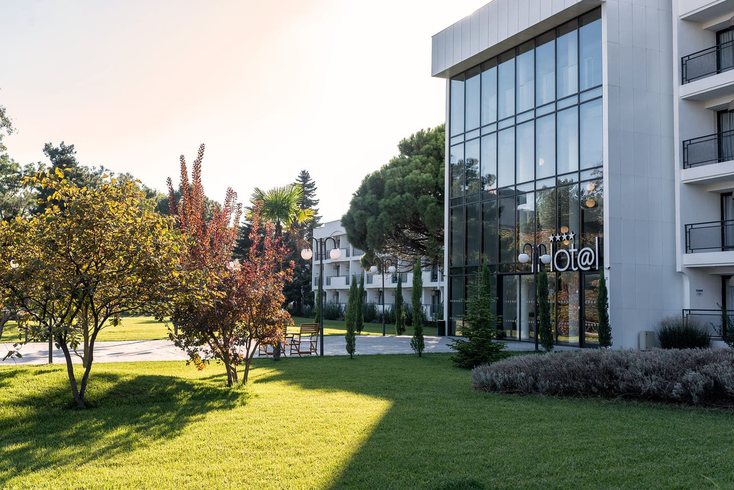 iHotel ****