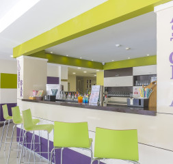 1Lobby_Reception_1_3.jpg
