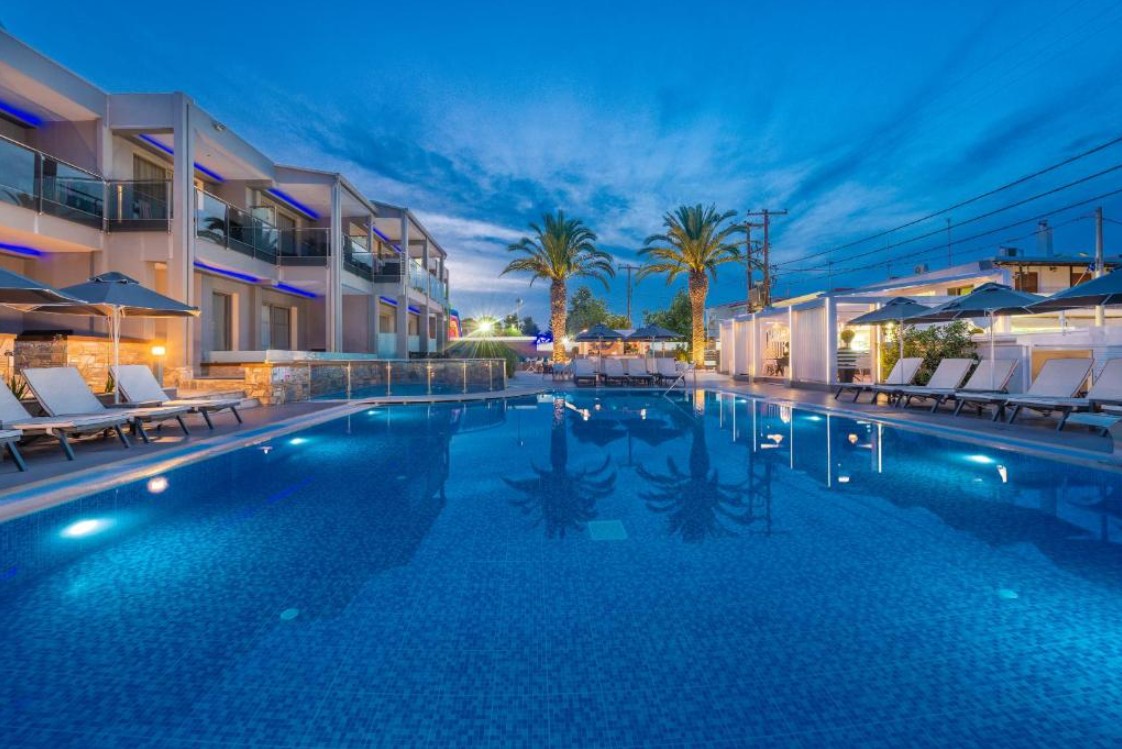 Dionysos Hotel & Suites