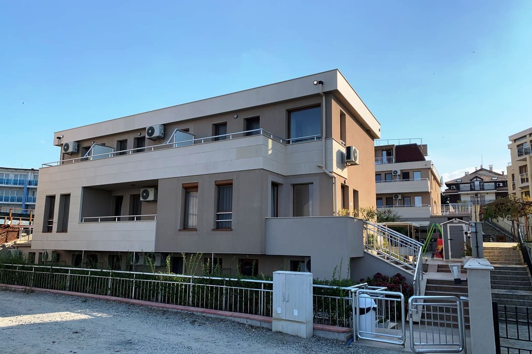 Melia Mar ***