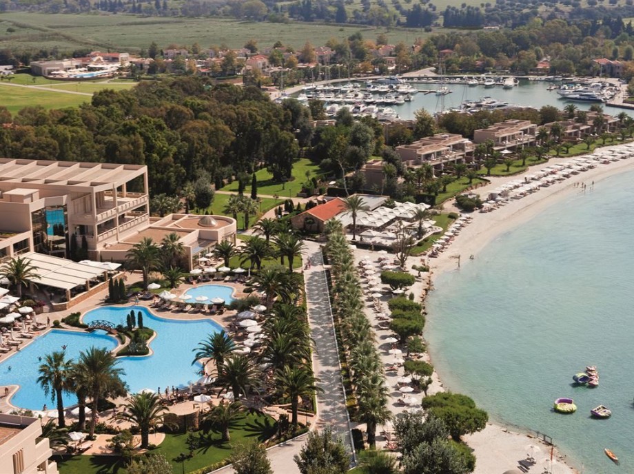 Sani Beach *****