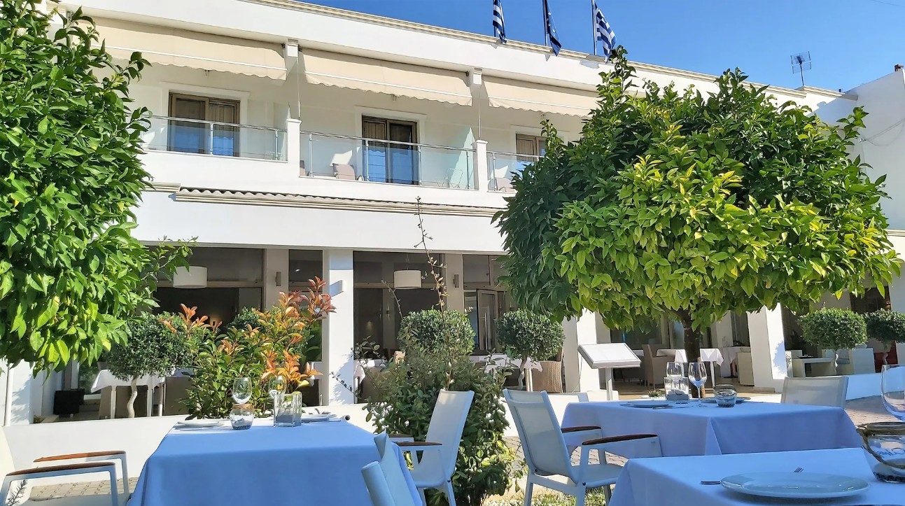 Akrogiali Exclusive Hotel ***