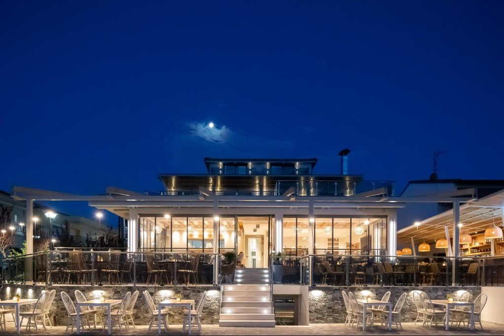 Sea Level Hotel ****