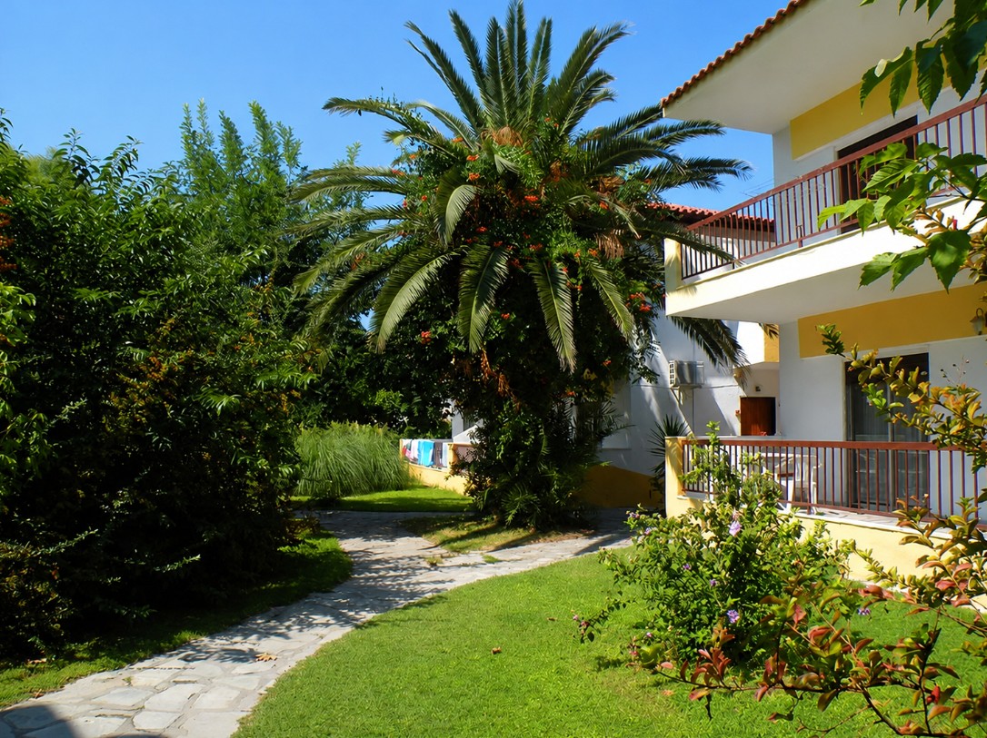 Ioli Beach Apartments **