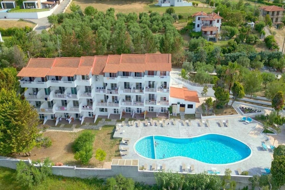 Haris Hotel ***