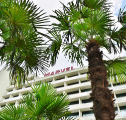2Hotel_Exterior_1.jpg