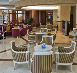 2Lobby_Bar_2.jpg