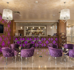 2Lobby_Bar.jpg