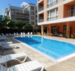 2Pool_1_2.jpg