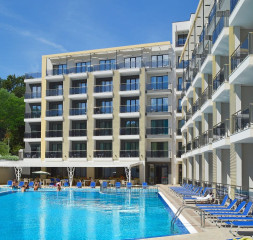 2Pool_1.jpg